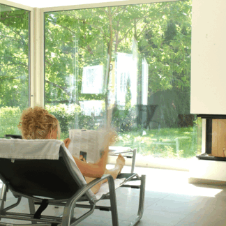 Gemütliches Kaminzimmer zum Lesen