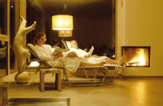 Kaminzimmer mit Brunnen