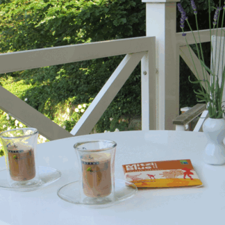 Kaffee auf der Terrasse genießen